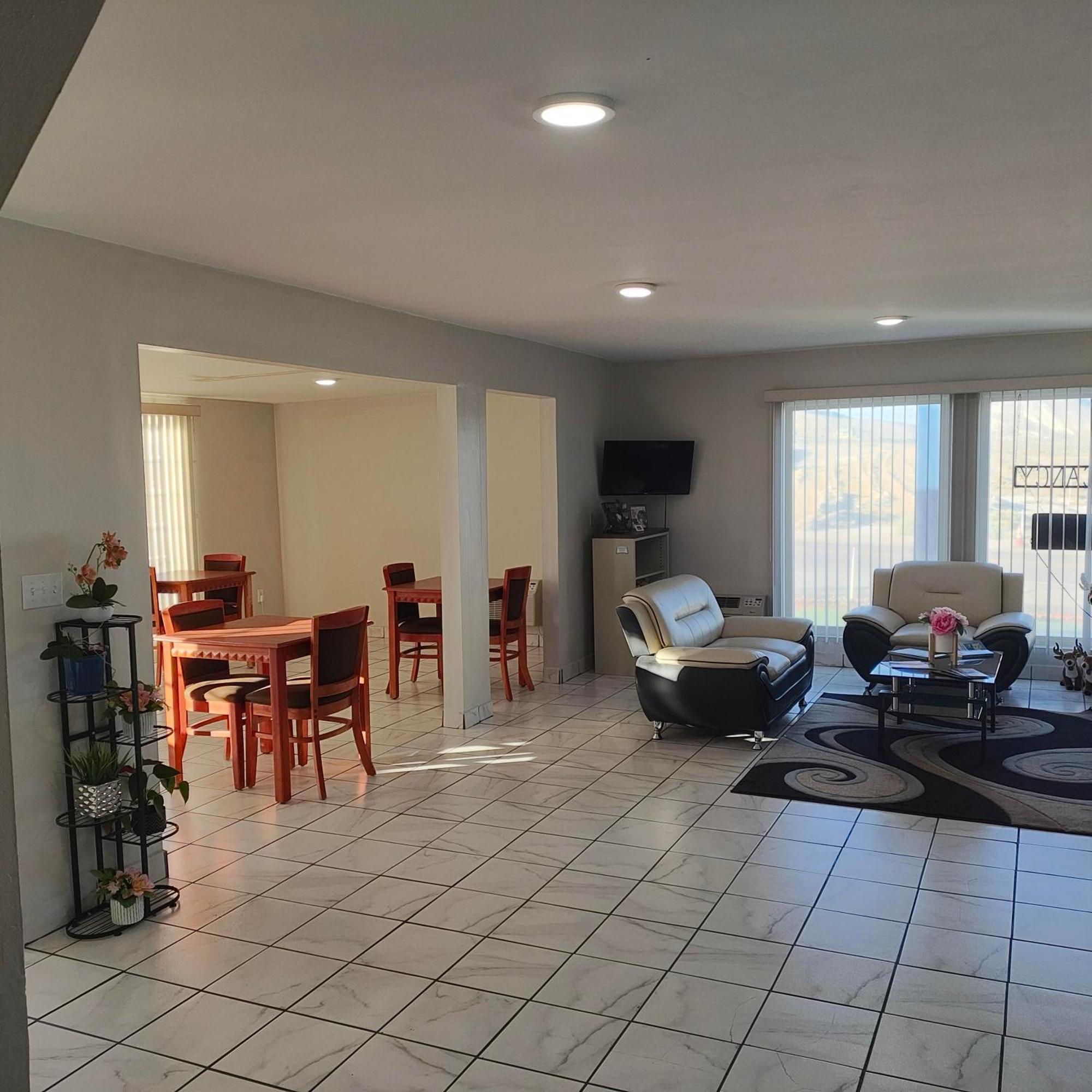 Star Inn Tonopah Kültér fotó